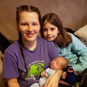 Meet your Posher, Mercesdes